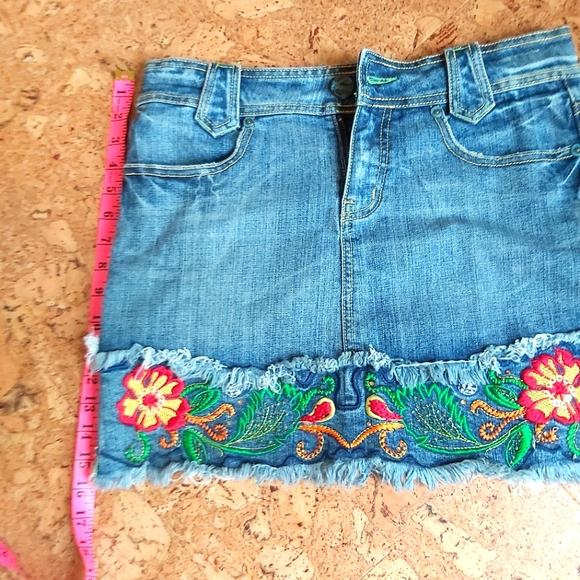 Jean skirt - Picture 1 of 3